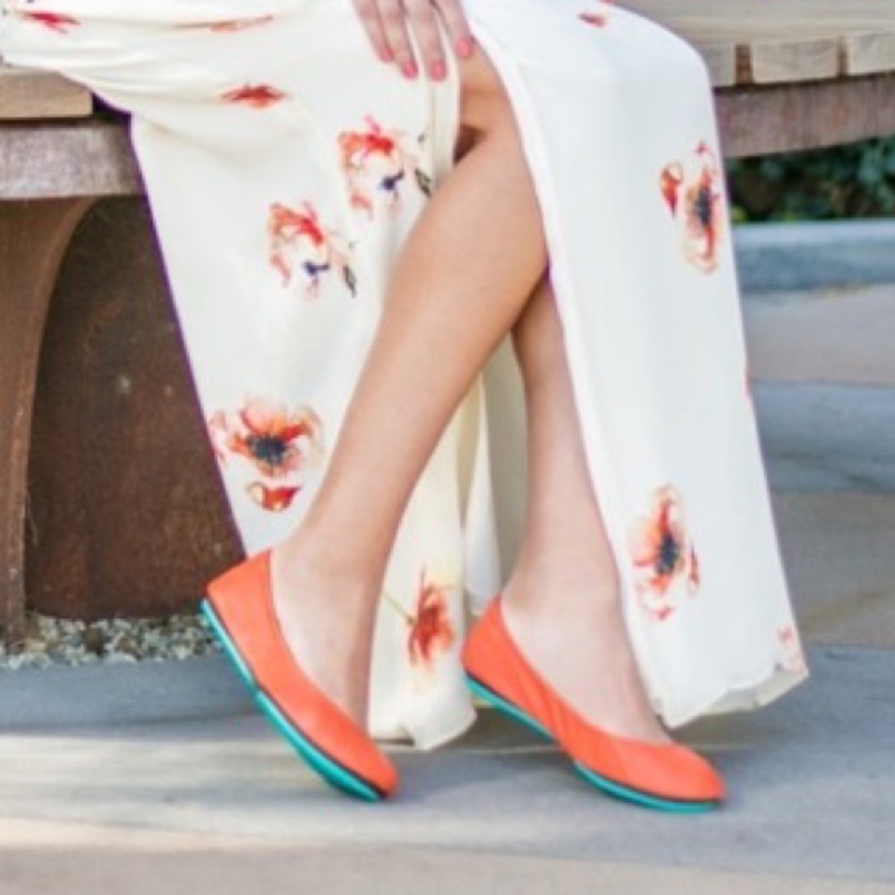Tieks Tangerine  orange leather flats ballet foldable folding Gavrieli size 7